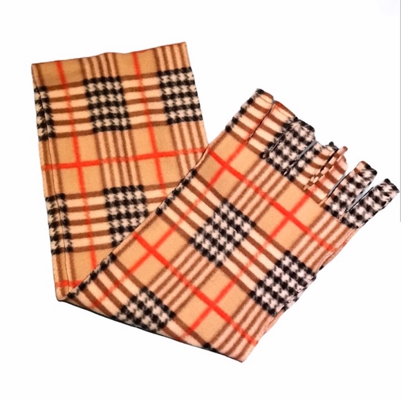 Fringe Scarves - Picture 4 of 5